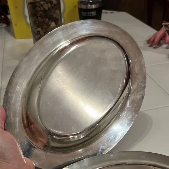 Elegant Silver Plated Serving Dish - Picture 5 of 6